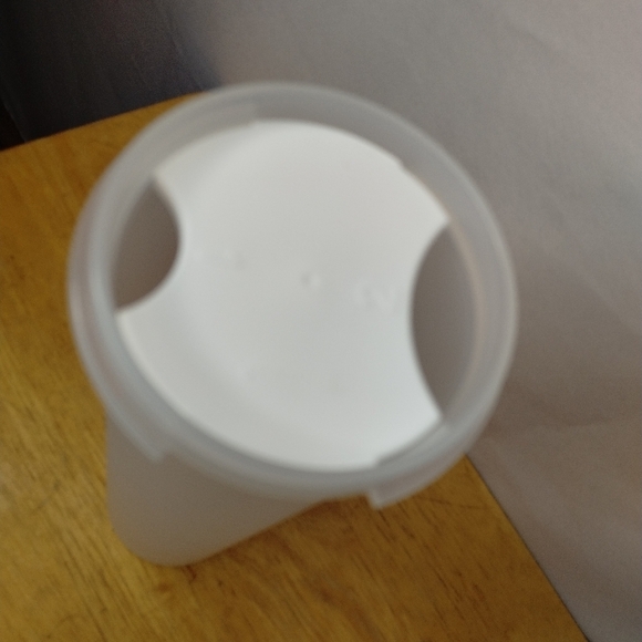 New Tupperware Round Modular Mate #5 Spaghetti Keeper with Portion control - Picture 4 of 4